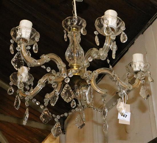 5 branch glass chandelier(-)